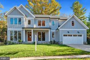 611 John Marshall  Ne Drive NE, Vienna image