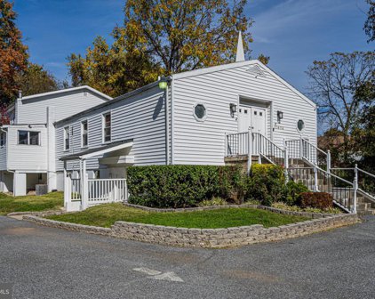 17604 Washington Grove Ln, Gaithersburg