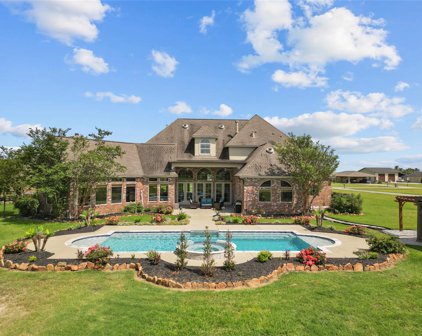 9051 North Point Drive, Beach City