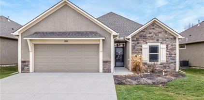 2250 Lake Pointe Drive Unit #206, Lawrence