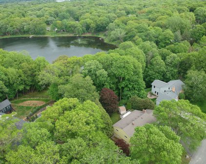 21040 Ivy Lane, Shorewood