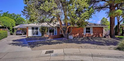 3235 Reina Court NE, Albuquerque