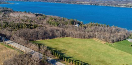 W Lake  Road, Skaneateles