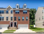 135 Creekside Way, Burlington image