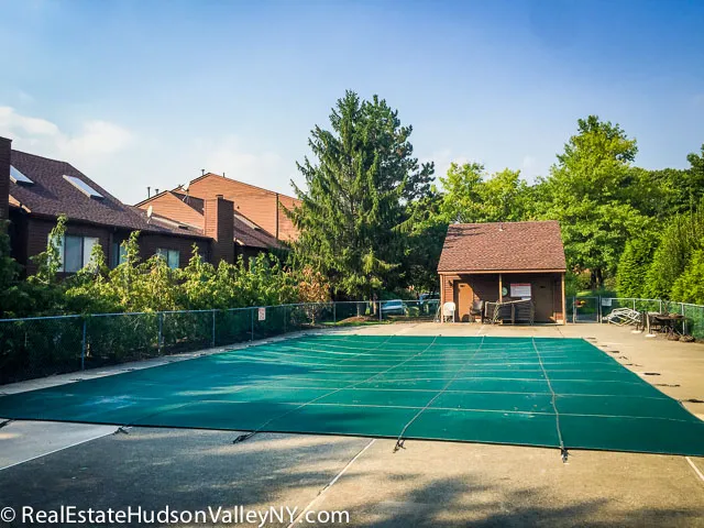 Timberline Townhomes For Sale in Nanuet
