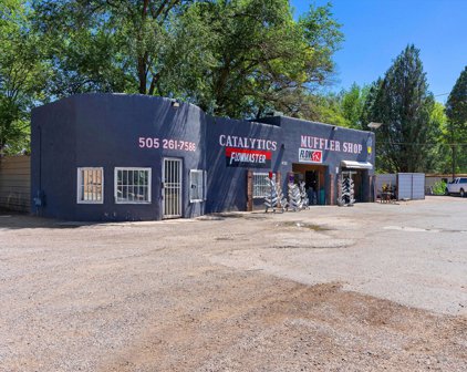 430 Isleta Boulevard SW, Albuquerque