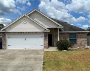 5140 Westchase Loop, Lumberton image
