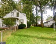 305 Adahi  Se Road SE, Vienna image