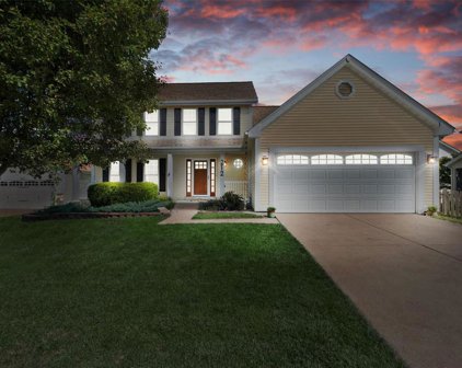 212 Oak Borough  Court, Ballwin