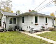 5811 Nelson, Newport image