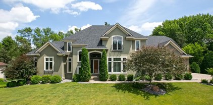 295 Whitegate Lane, Wayzata