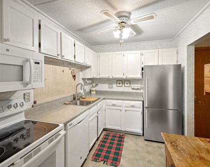 10501 Cedar Lake Road Unit #511, Minnetonka