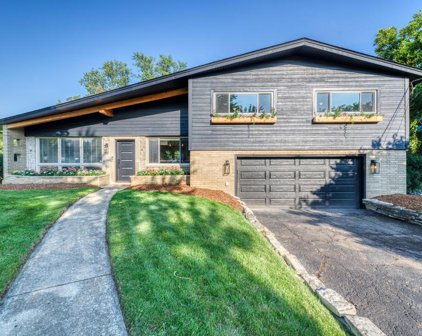 0N461 Herrick Drive, Wheaton