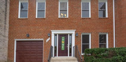 414 Millwood  Sw Court SW, Vienna