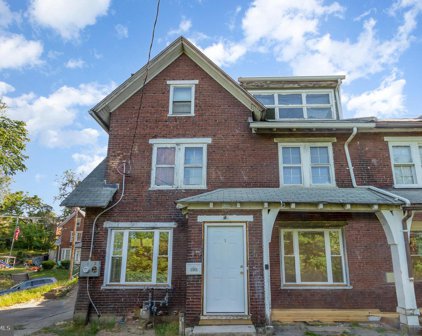 1501 S Cameron Ter, Harrisburg
