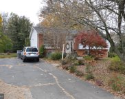 2504 Flint Hill   Road, Vienna image