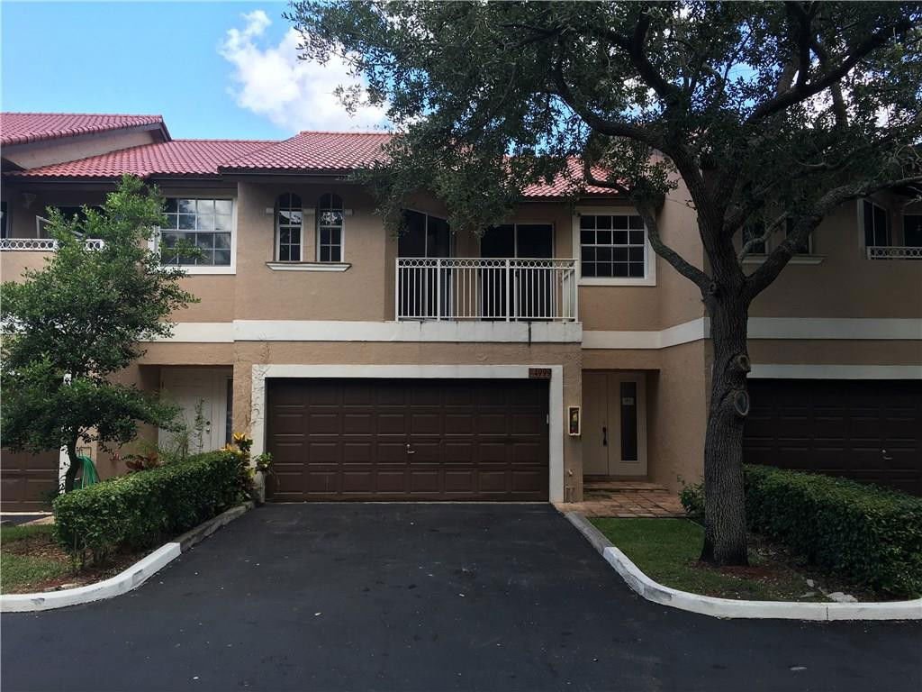 4999 Riverside Drive Unit 305, Coral Springs, 33067