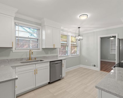 522 S Holly Street, Columbia