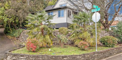 3931 Grand Avenue, Everett