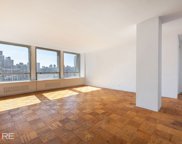 300 E 33rd  Street Unit 16B, New York image