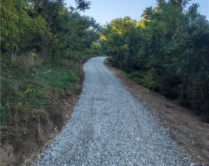Flint Ridge Road, Crooksville