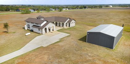 100 County Road 133, Floresville