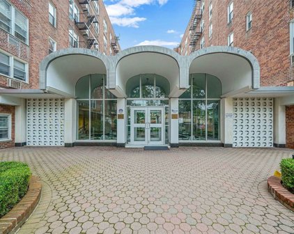 54-44 Little Neck Pkwy Unit #5N, Little Neck