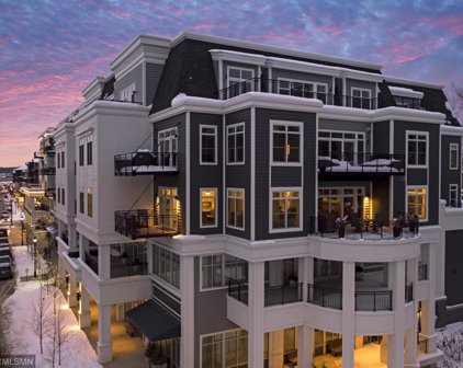 935 Lake Street E Unit #206, Wayzata