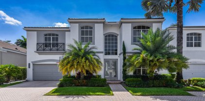 Discover the Unmatched Charm of Town Center at Boca Raton 