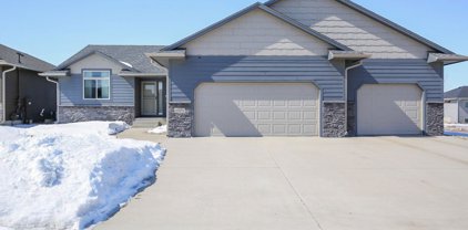 1201 S Thecla Ave, Sioux Falls