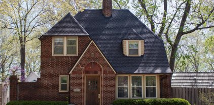 6221 Morningside Drive, Kansas City