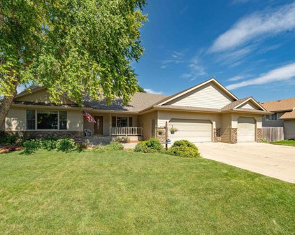 1311 S Snowberry Trl, Sioux Falls