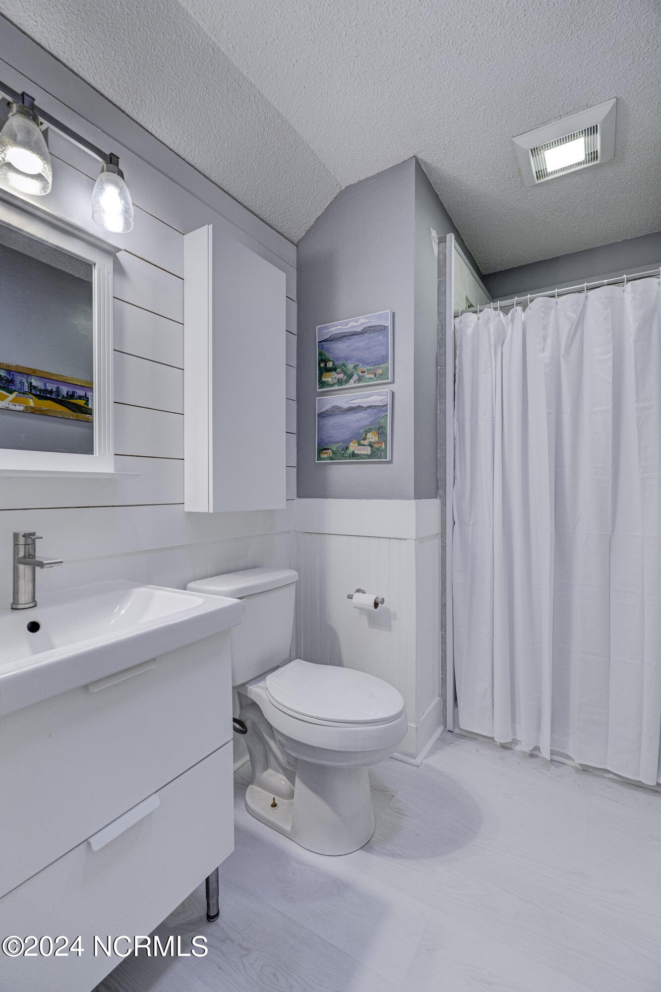 203 W Kilarny Road, Wilmington NC 28409 The Whalen Team