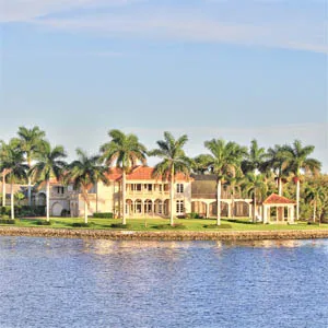 Naples FL Luxury Waterfront Homes