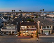 938   W Oceanfront, Newport Beach image