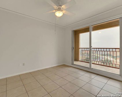 1 Towers Park Ln Unit 1807, San Antonio