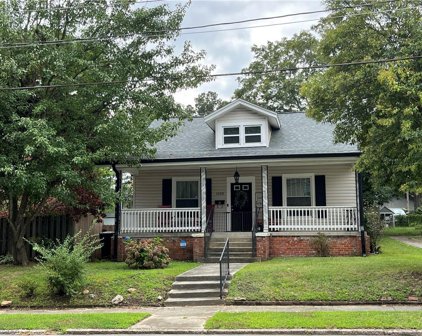 1205 N Hamilton Street, High Point