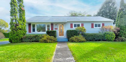 51 Oak Ave, Camp Hill