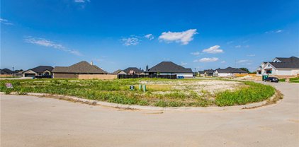 955 Gallant Fox  Road, Hewitt