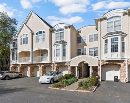 410 Turlington Ct, Livingston Twp.