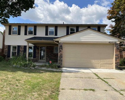 42039 Bay Court, Sterling Heights