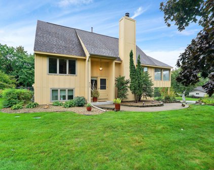 620 Windemere Curve, Plymouth
