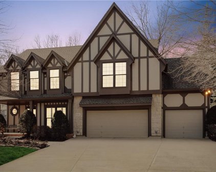 6736 NW Monticello Terrace, Parkville