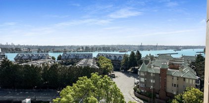 1045 Quayside Drive Unit 801, New Westminster