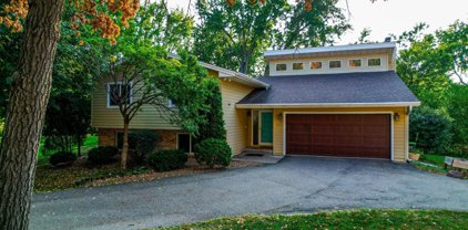 6612 Kenney Place, Edina