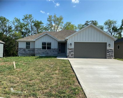 19955 W 221st Street, Spring Hill