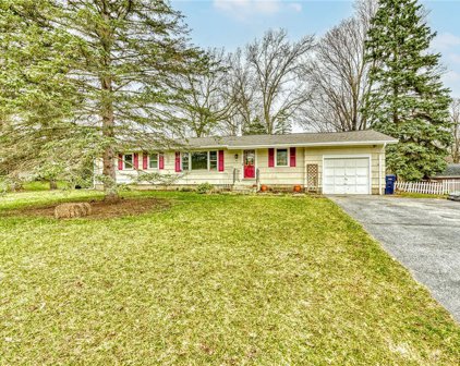 95 Aleta  Drive, Henrietta