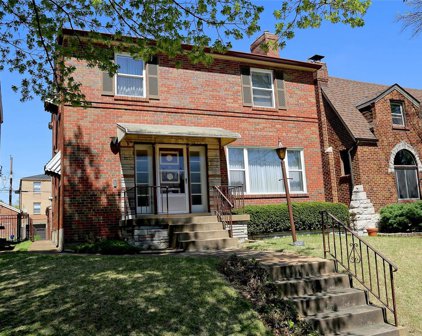 5821 Neosho, St Louis