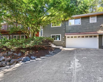 15800 71st Avenue NE, Kenmore