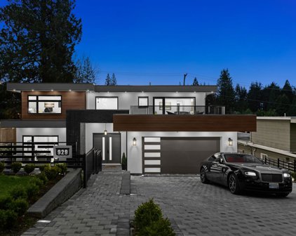 929 Canyon Boulevard, North Vancouver